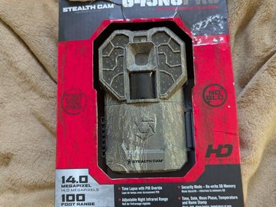 Stealth Cam G45NG Pro 14.0MP No Glo Triad Scouting Camera - 100ft Range
