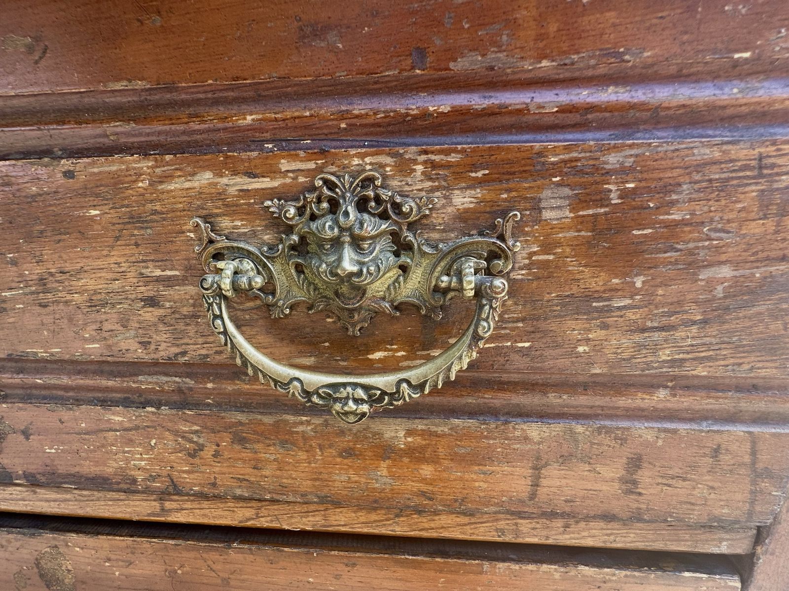 Main image 7