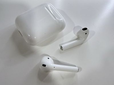 AirPods