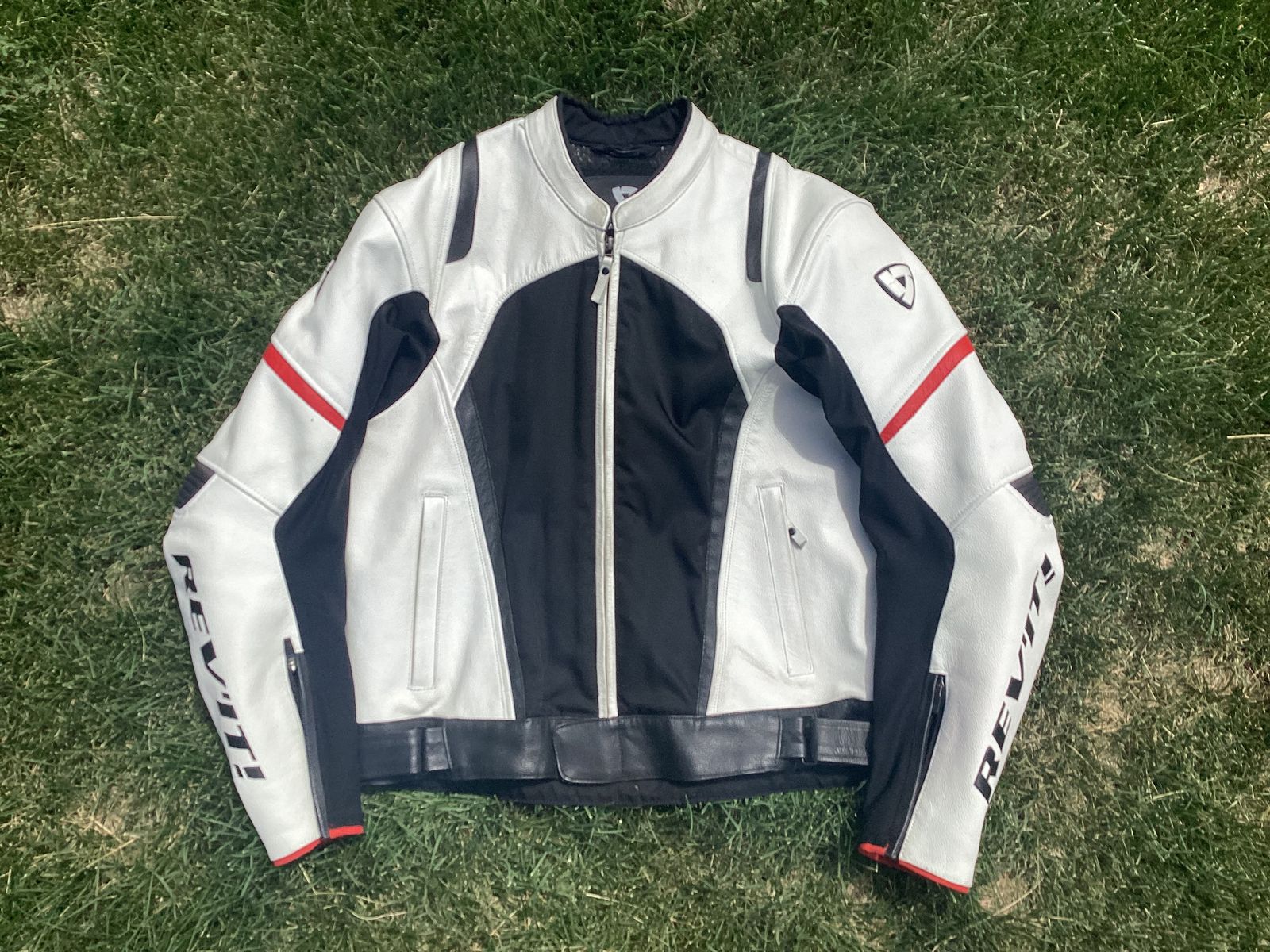 REV'IT! Leather Motorcycle Jacket White Black Red Size 56 CE Armor