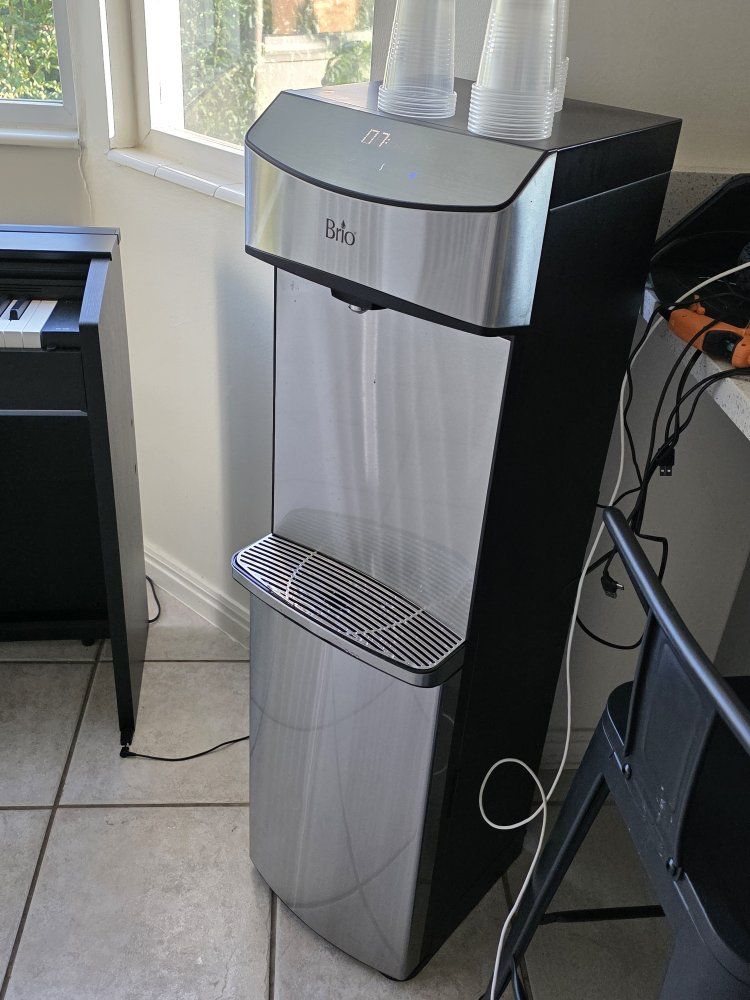 Brio 740 Series Self-Cleaning Bottom Load Water Cooler (Model CLBL740SCW)