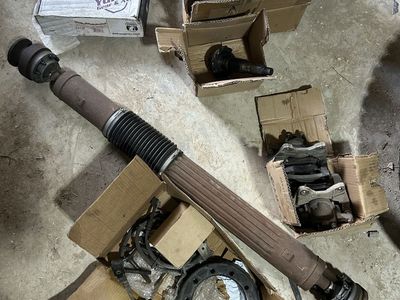 Dana 44 Rear Differential / Accessories