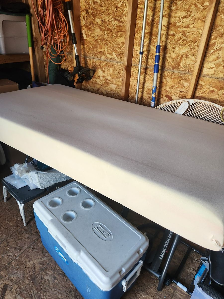 CertiPUR-US Certified Flexible Polyurethane Foam Pad Mattress. Twin with foldable frame