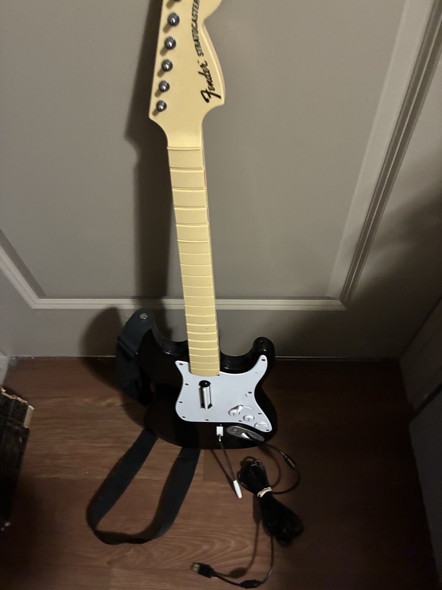 TESTED Harmonix Rock Band Xbox 360 Fender