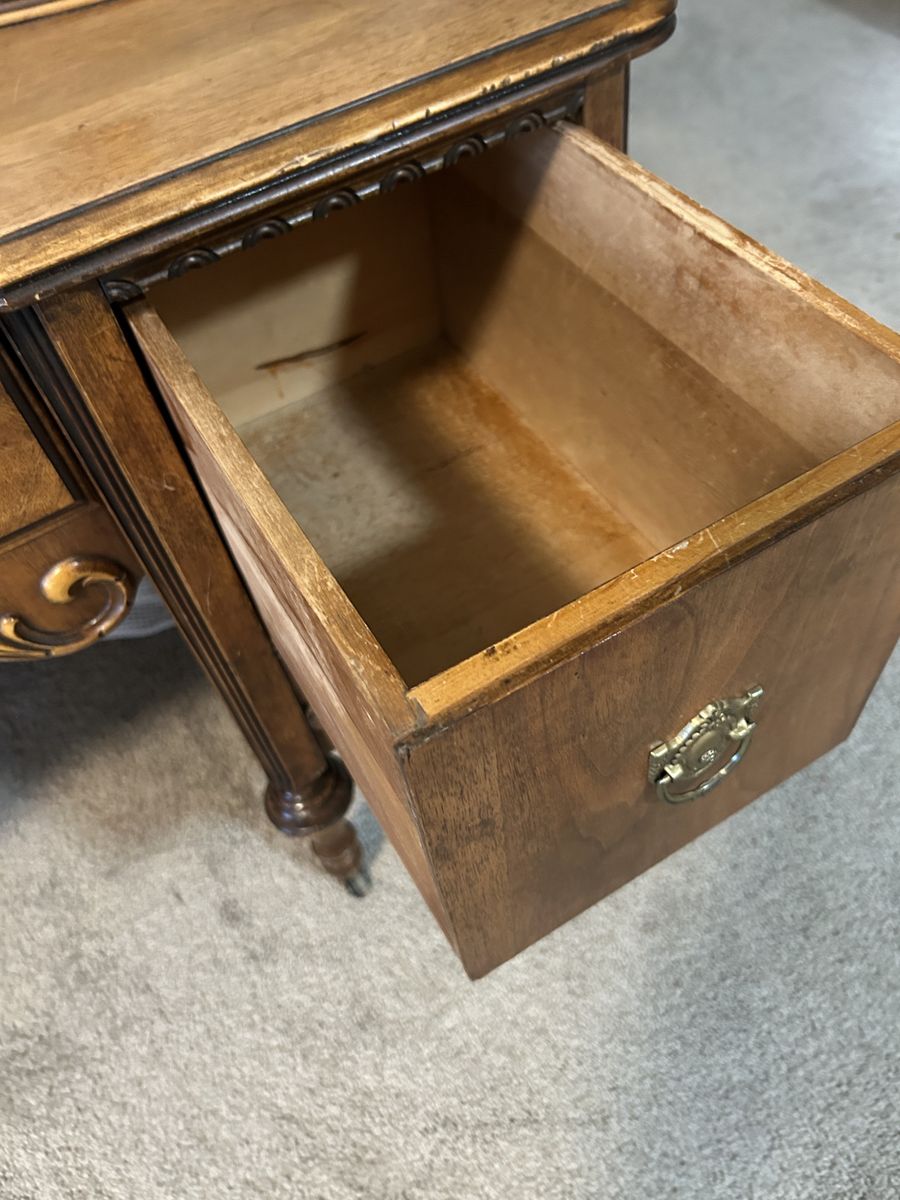 Main image 4
