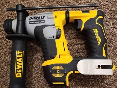 New Dewalt Atomic 20V MAX 5/8in. SDS Hammer Drill