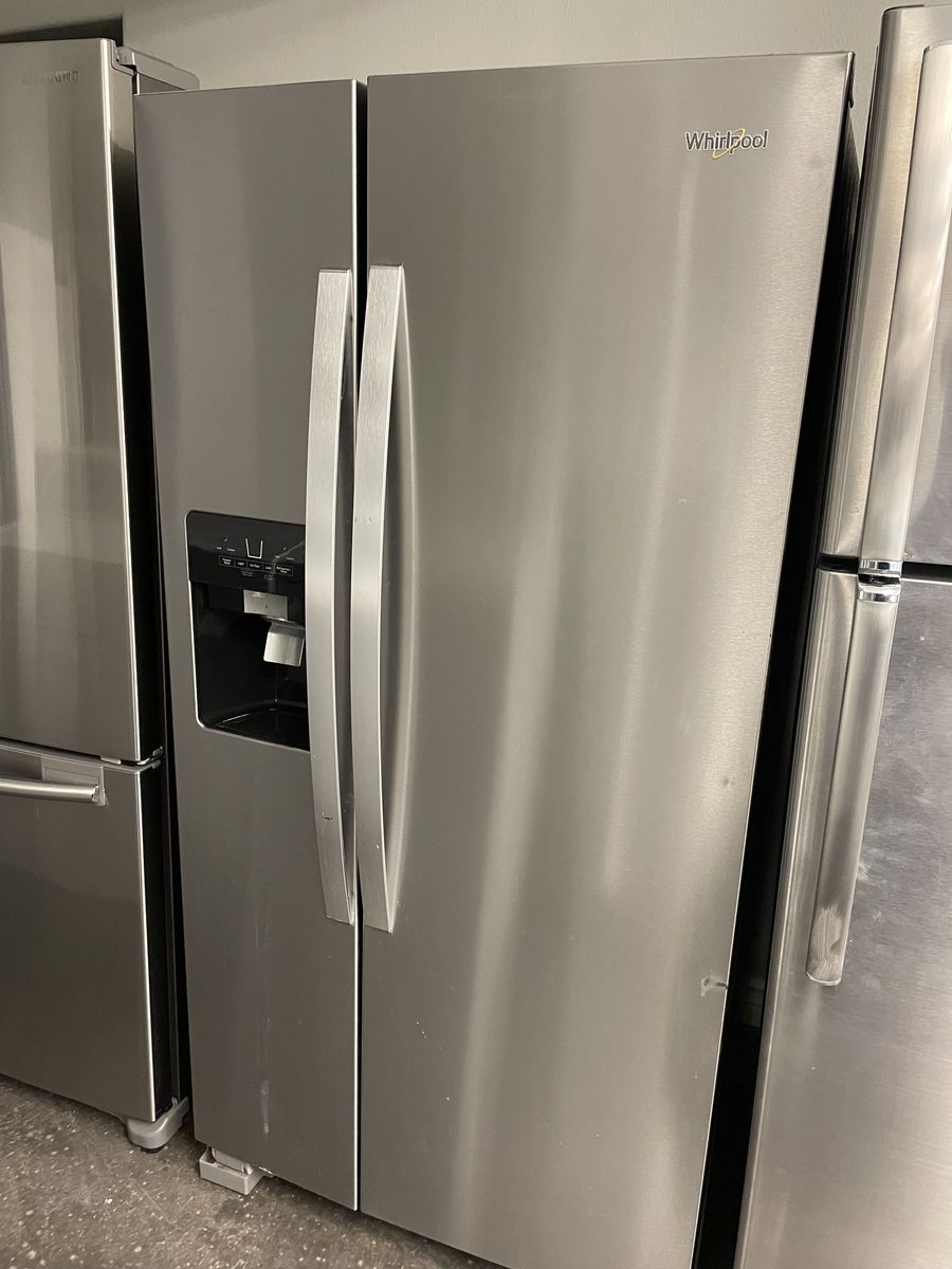 Whirlpool SXS Refrigerator With Ice and Water on Door, With Warranty!