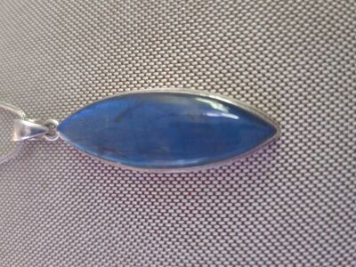 Vntg ELECTRIC BLUE FLASH MARQUISE LABRADORITE W/Ch