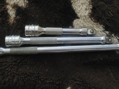 Snap-on 3/8" Drive Knurled Wobble Extension