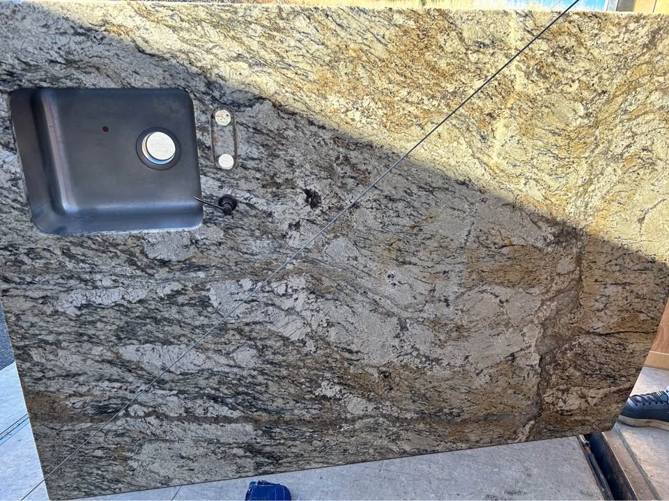 Main image 7