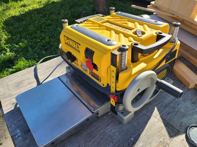 Dewalt 735 planer