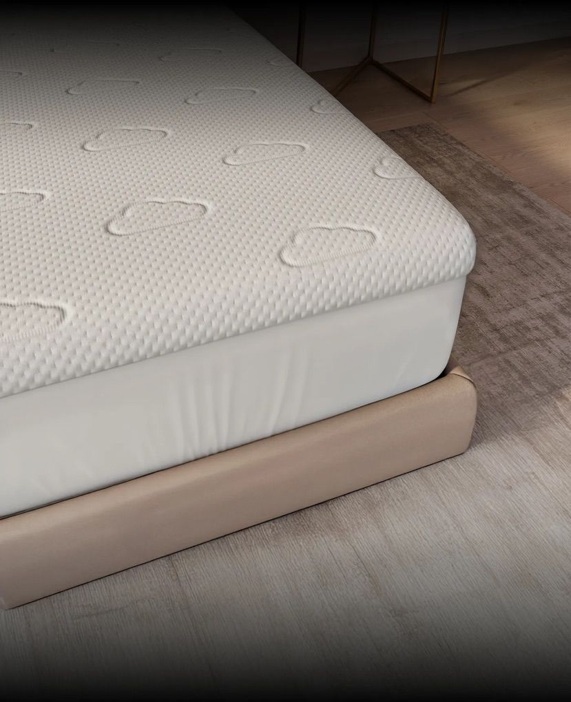 Brand New King Puffy Deluxe Mattress Topper (Firm)