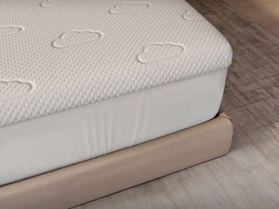 Brand New King Puffy Deluxe Mattress Topper (Firm)
