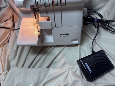 Yamata FY14U Serger