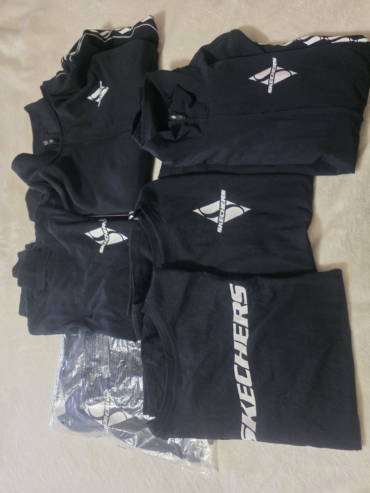Skechers Black Athletic Apparel Lot - Jackets, Long Sleeve & T-Shirts