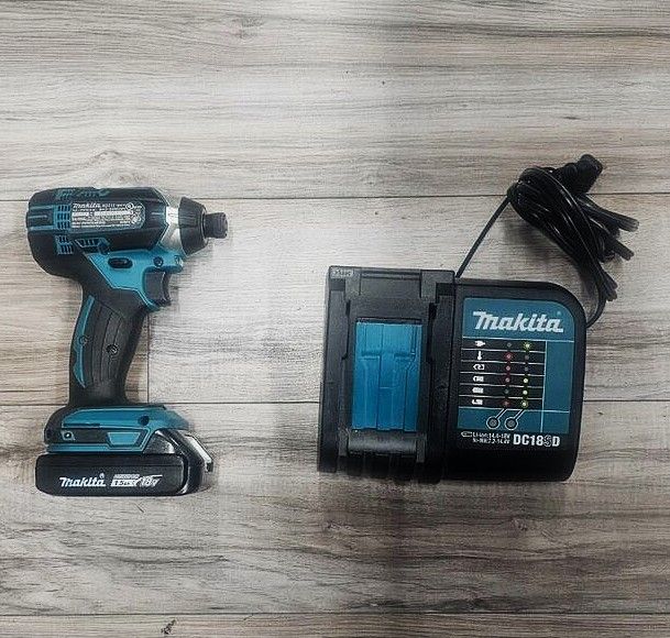 MAKITA XDT11 18V IMPACT DRIVER KIT