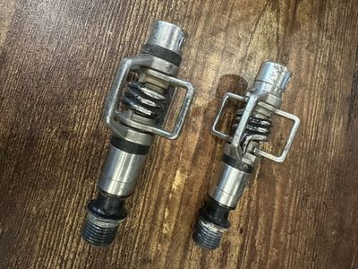 Crank brothers Eggbeater pedals