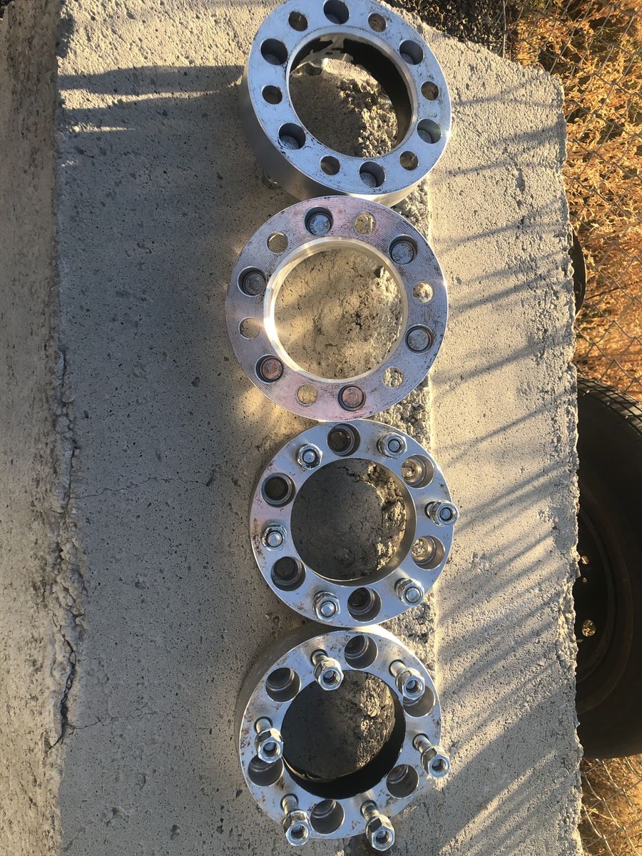 Unbranded Silver Wheel Spacers (4) with Lugs