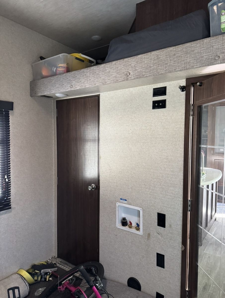 Main image 15
