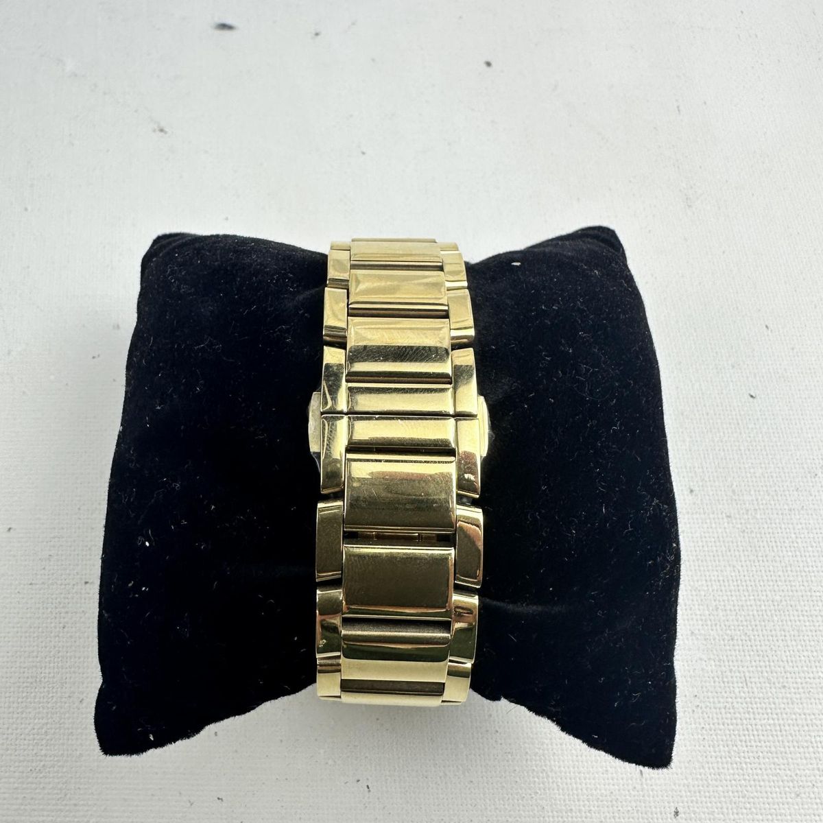 Main image 8