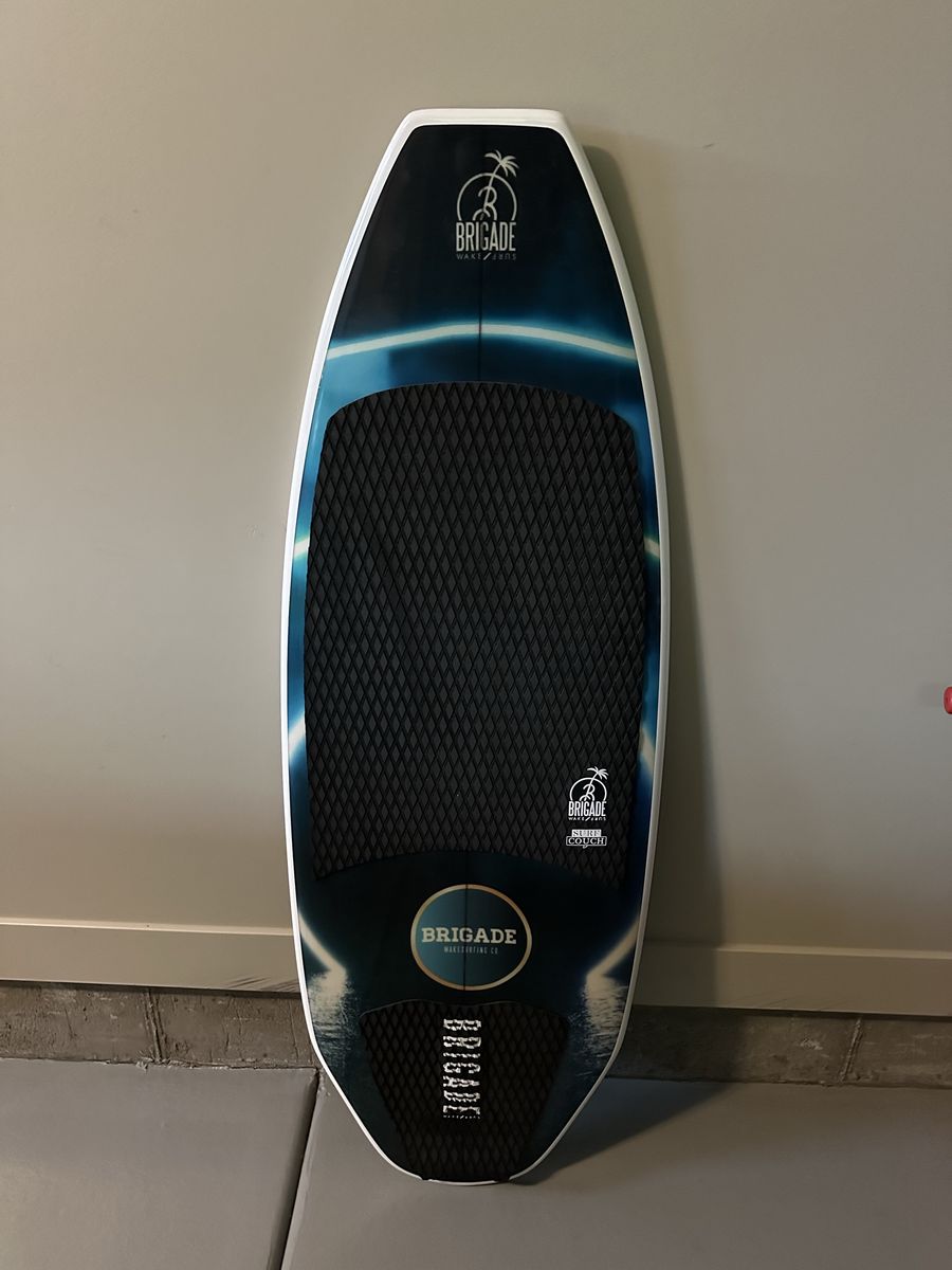 The Love Seat 5′ (Brigade Boards) Brand New