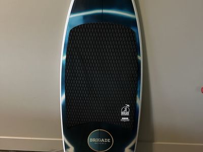 The Love Seat 5′ (Brigade Boards) Brand New