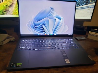 LENOVO SLIM PRO 9 16IRP8- 2023