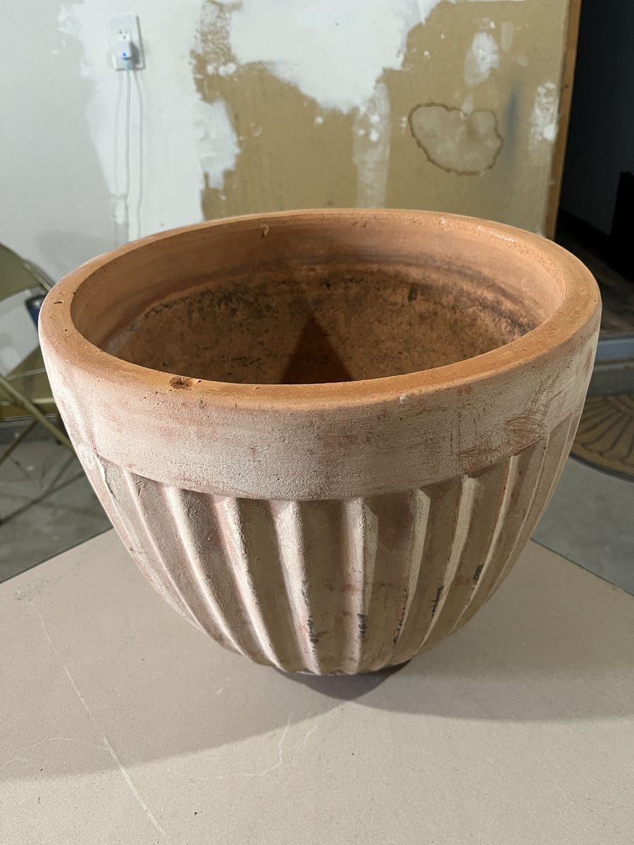 Terra-Cotta Flower Pot – 14 Inch