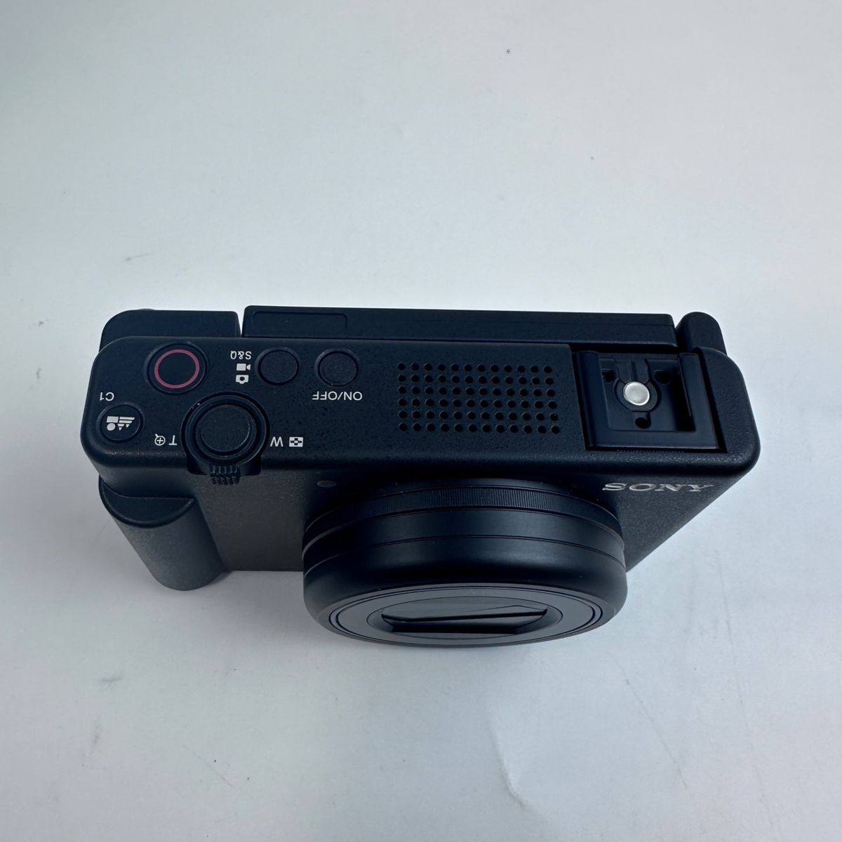 Main image 6