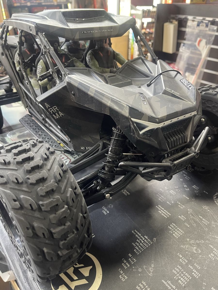 Arrma Fireteam - RTR! 6S 1/8th scale 4x4 NEW $550