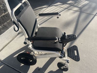 Fold & Go Motorized Wheelchair + Lift