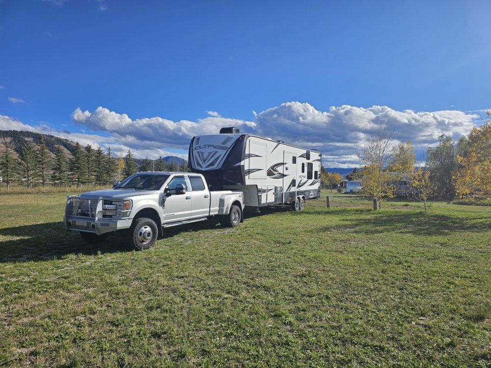 Spacious Grand Design Solitude 5th Wheel RV - Full Kitchen, Master Suite, & Storage