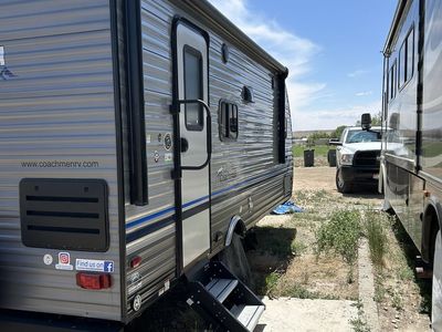 2022 catalina camp trailer