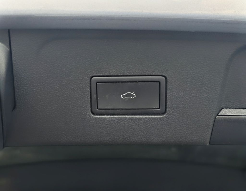 Main image 29