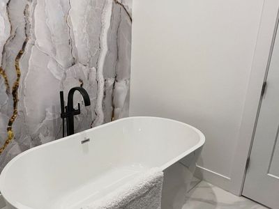 Freestanding Tub