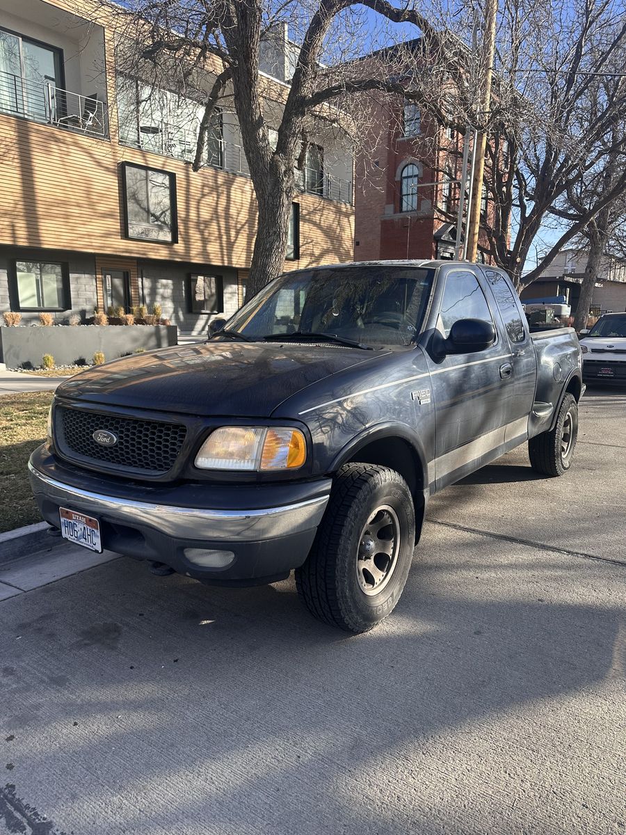 2001 FORD F150 Lariat