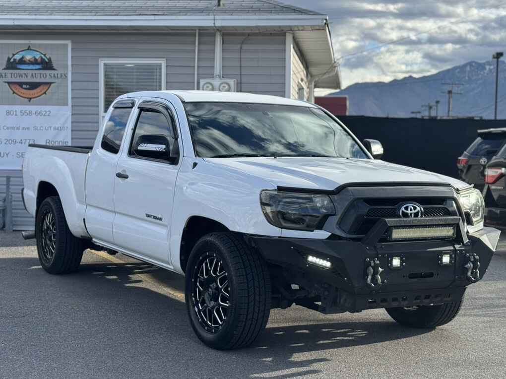 2015 Toyota Tacoma Base