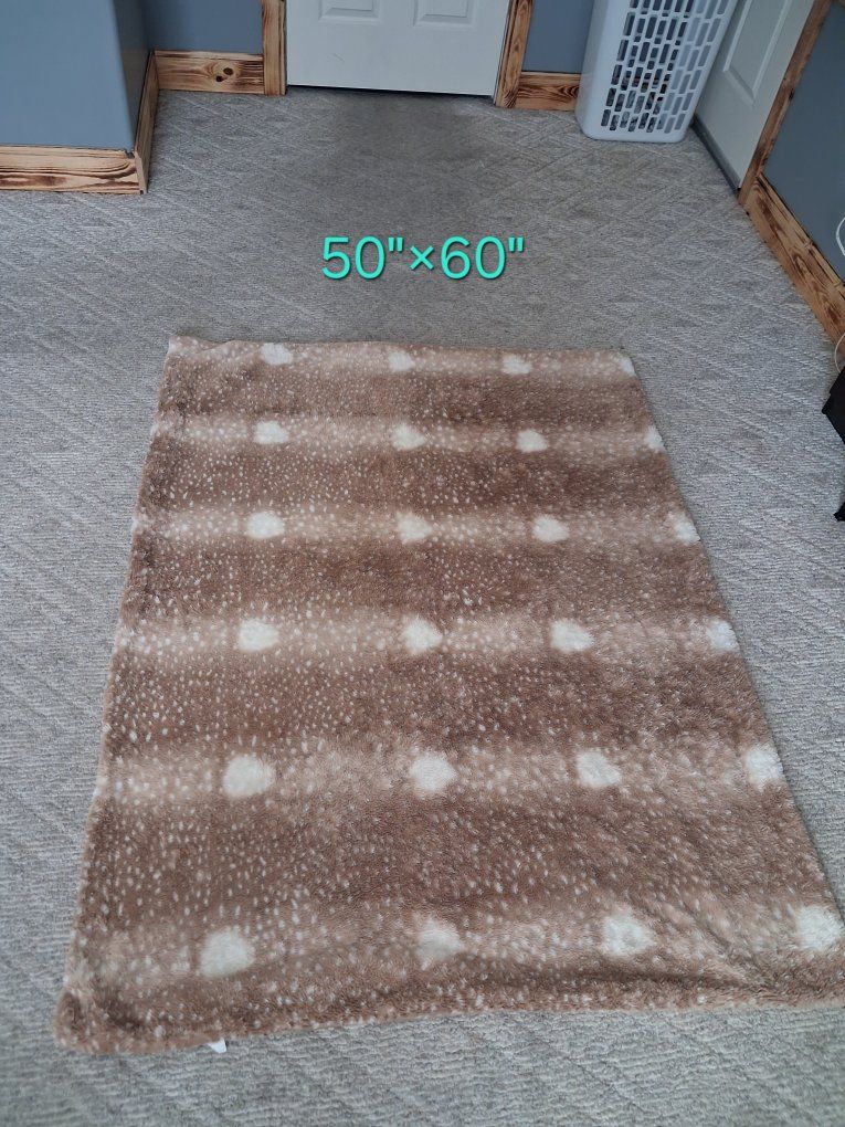 4 different blankets take all 4 for $10