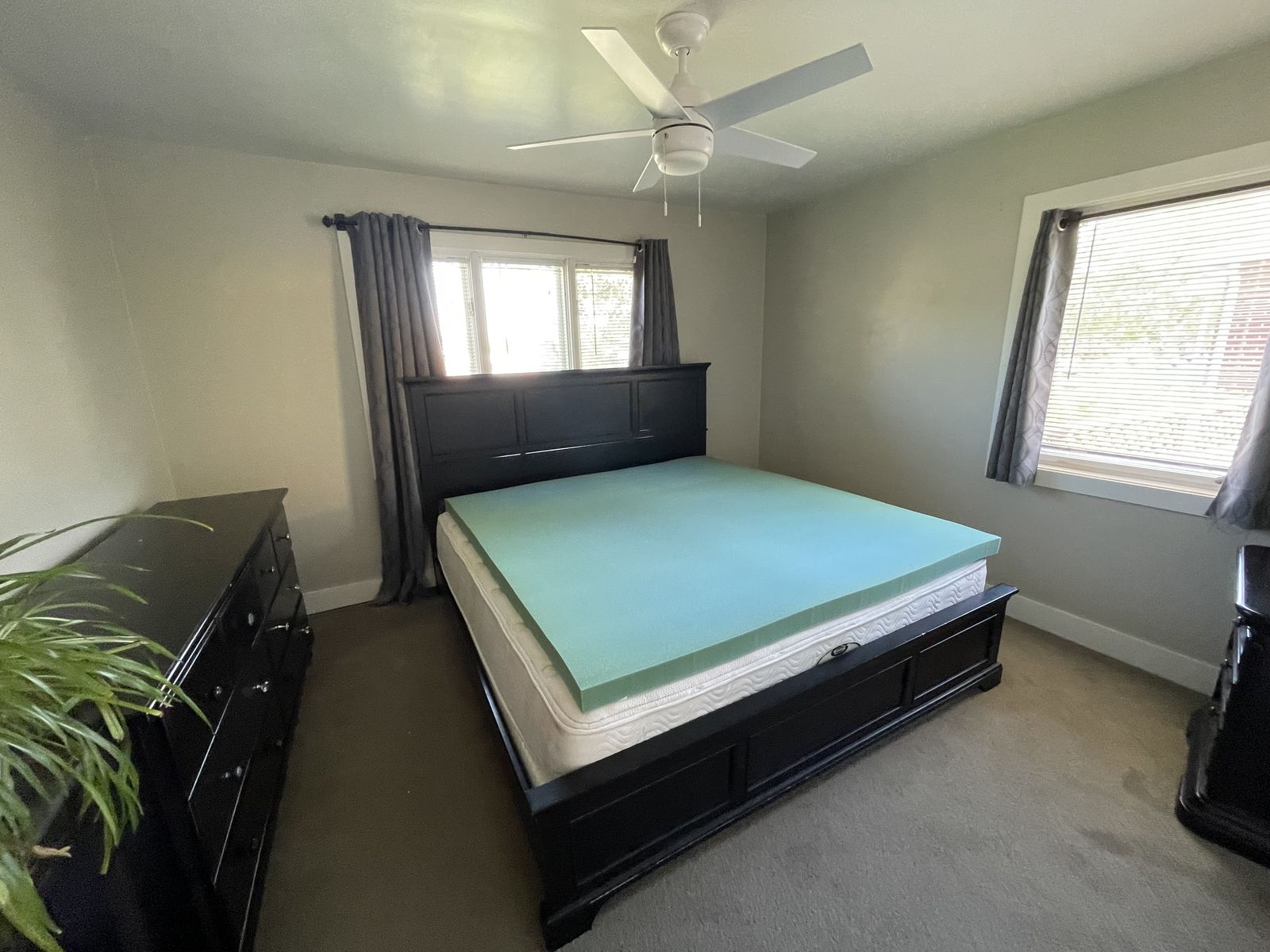 King Bedframe + Beautyrest Mattress