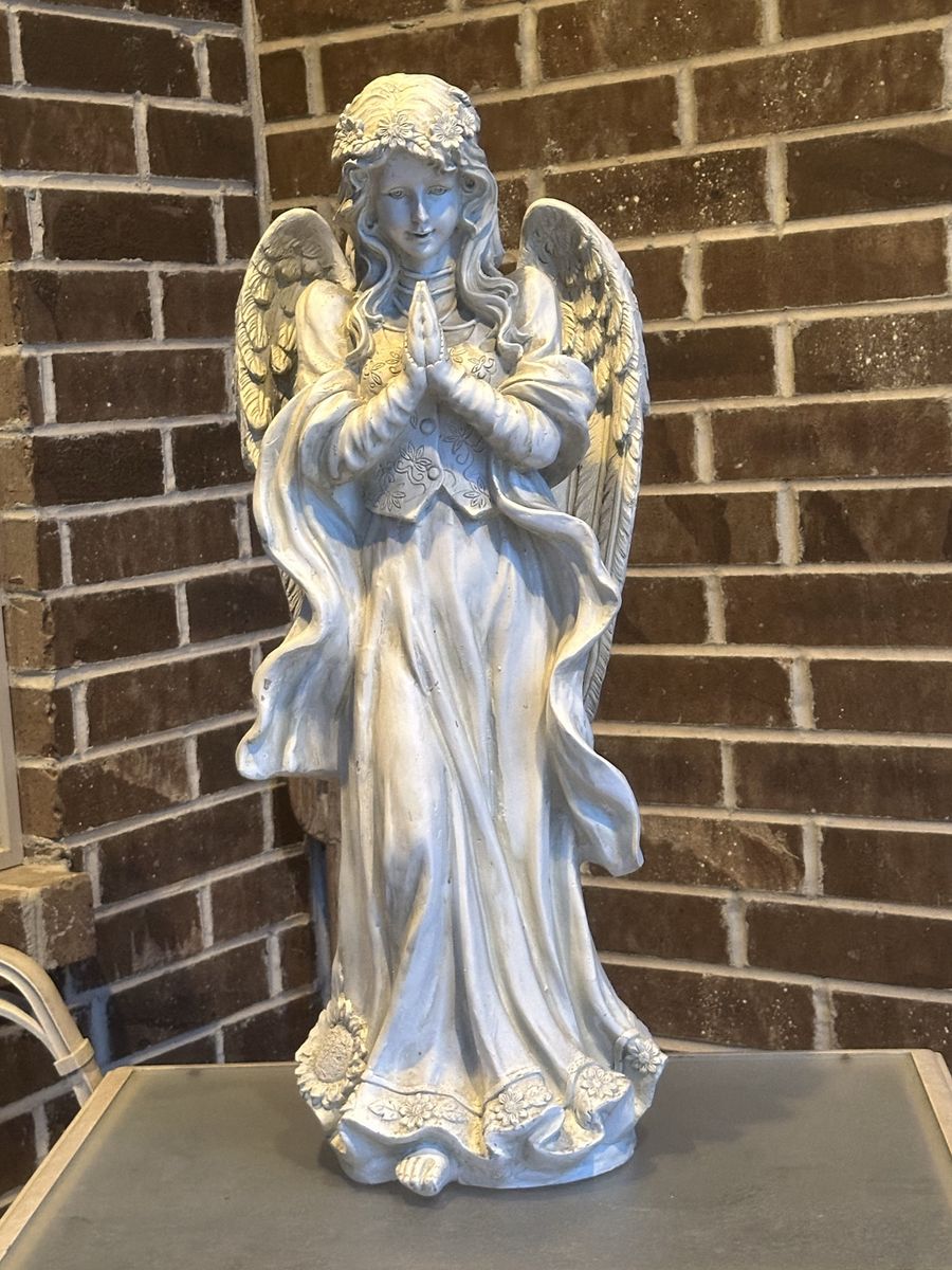 Large Heavy Praying Angel Decor