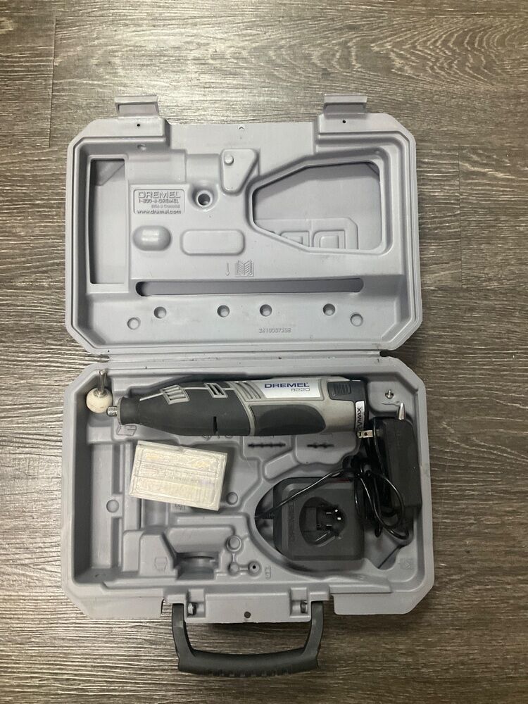DREMEL 8220 CORDLESS ROTARY TOOL WITH CHARGER