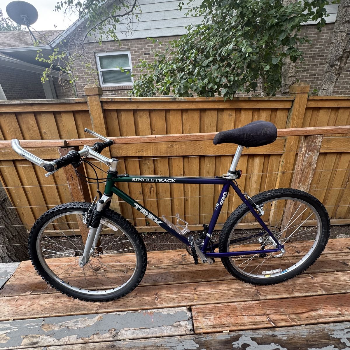 Vintage trek mountain bike