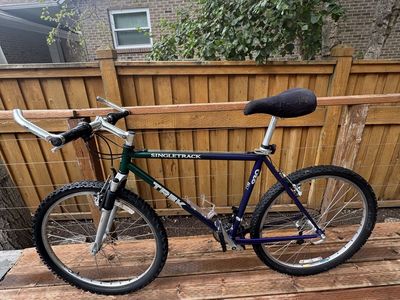 Vintage trek mountain bike