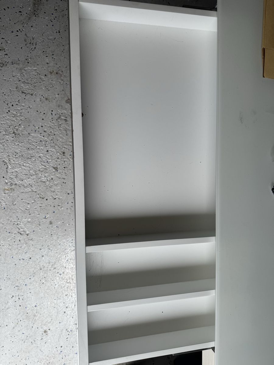 Main image 4