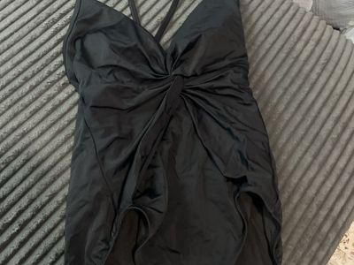 Time and Tru Black One-Piece Swimsuit Size L (12-14) Twist Front