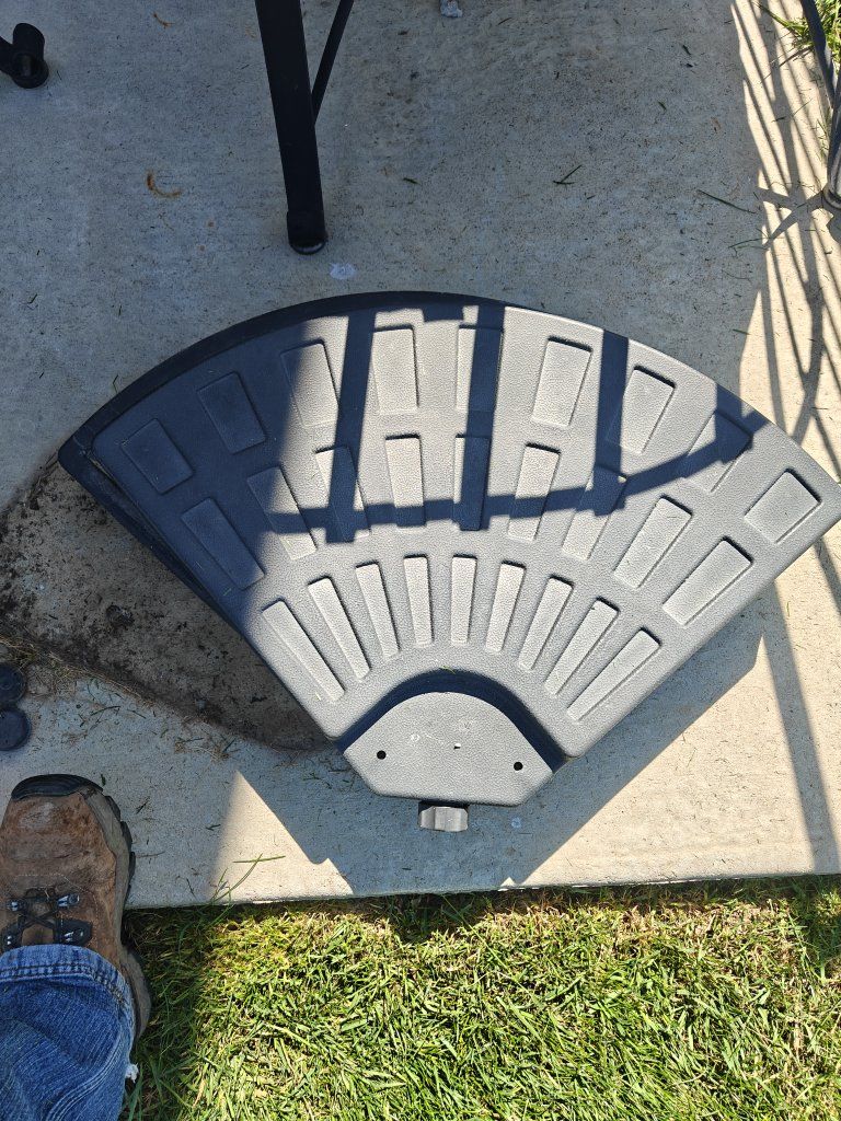(4) umbrella weights