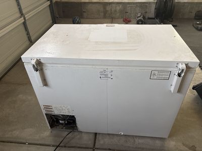 Maytag White Chest Freezer