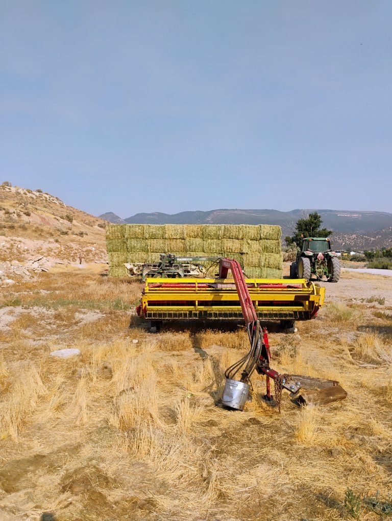 New Holland 114