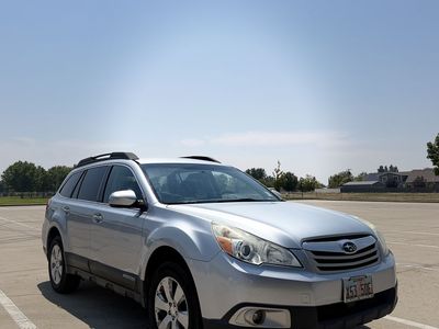 2012 Subaru Outback 2.5i Prem AWP/HK