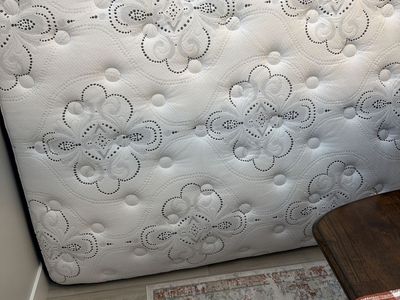 White Tufted Pattern Mattress